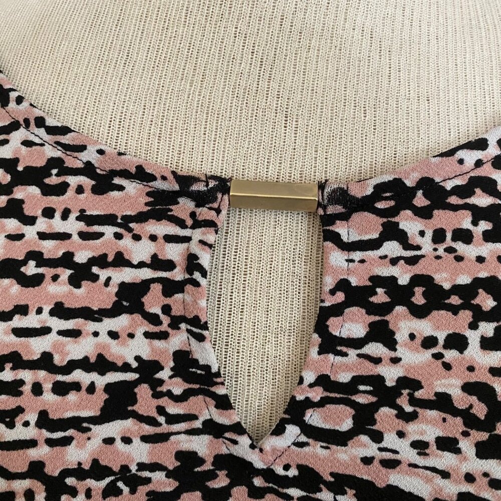 Jones New York Blouse Women's Size Medium Boho Chic Keyhole Feminine Abstract - Picture 3 of 9
